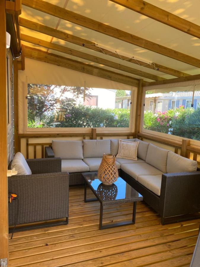 Mobil Home De Charme Fréjus Eksteriør billede