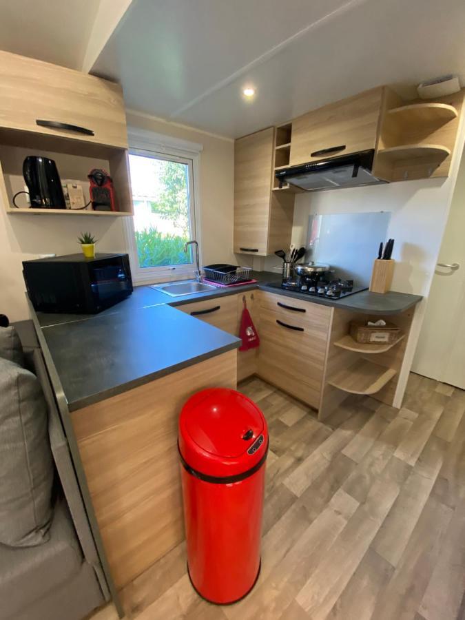 Mobil Home De Charme Fréjus Eksteriør billede