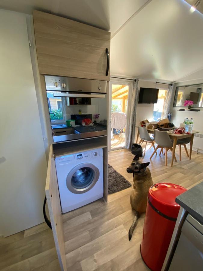 Mobil Home De Charme Fréjus Eksteriør billede
